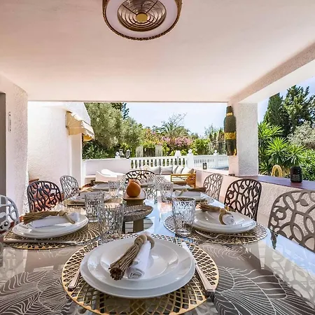 6 Views Unique With Bbq, Chill Areas, Bar, Private Pool, In A Stunning Setting With Sea, Mountain, Nature, Garden And Pool Views *