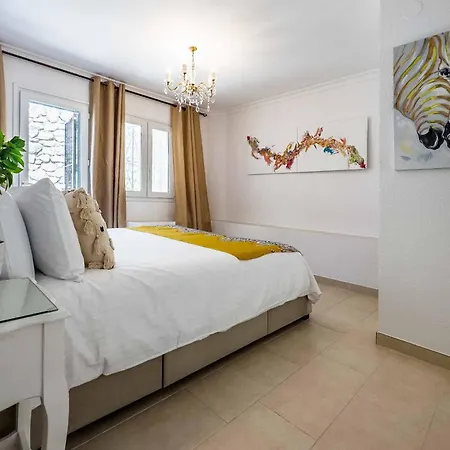 6 Views Unique With Bbq, Chill Areas, Bar, Private Pool, In A Stunning Setting With Sea, Mountain, Nature, Garden And Pool Views Villa *