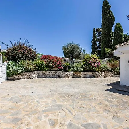 Villa 6 Views Unique With Bbq, Chill Areas, Bar, Private Pool, In A Stunning Setting With Sea, Mountain, Nature, Garden And Pool Views